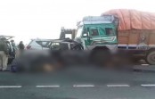 গুজরাটে দুই গাড়ির সংঘর্ষে নিহত ১০