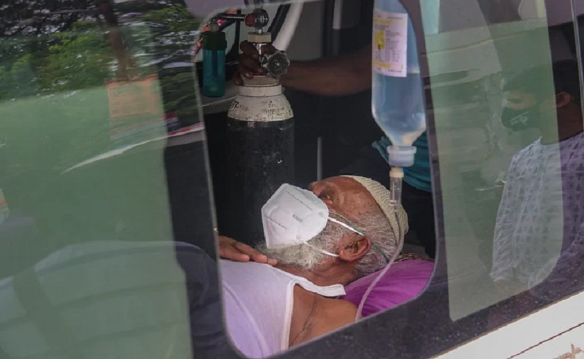 বাড়ছে করোনার ভয়াবহতা, খুলনা ও রামেকে ১৭ জনের মৃত্যু