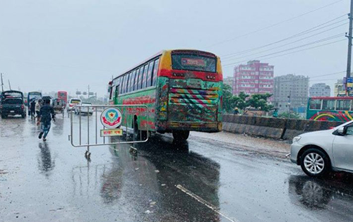 নারায়ণগঞ্জে লকডাউনের তৃতীয় দিনে ২২ মামলা ৪০ হাজার টাকা জরিমানা