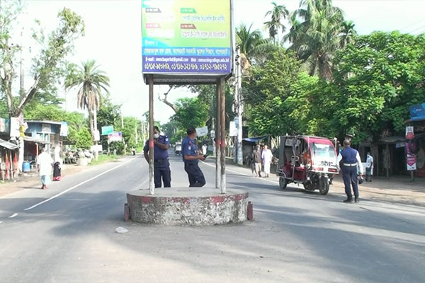 বাগেরহাটে চলছে লকডাউনের তৃতীয় দিন