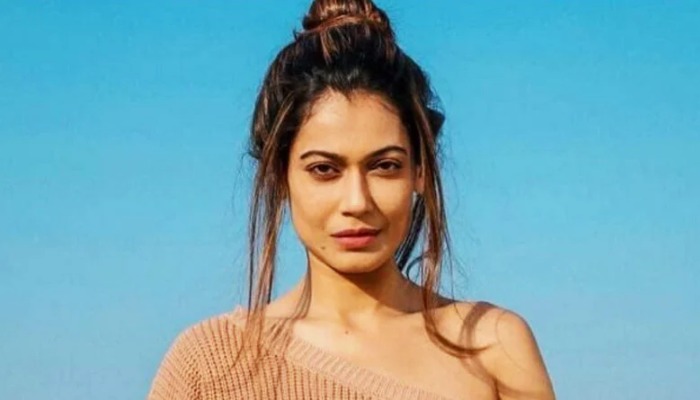 হত্যার হুমকি দেওয়ায় অভিনেত্রী গ্রেপ্তার