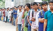 চাকরিপ্রার্থীর বয়সের ক্ষেত্রে ছাড় দেওয়ার চিন্তা সরকারের