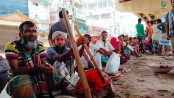 লকডাউনে থমকে গেছে খেটে খাওয়া মানুষের জীবন