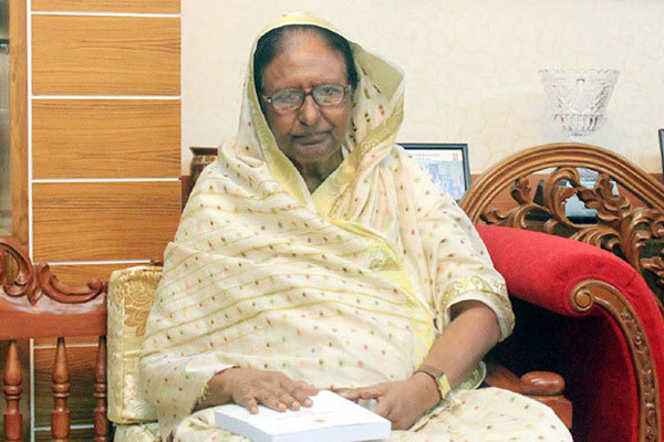 ‘আমার দেখা আওয়ামী লীগের দুঃসময়ের সাহসী নেত্রী সাহারা আপা’