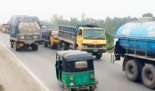 লকডাউনের মধ্যেও ঢাকা-বঙ্গবন্ধু সেতু মহাসড়কে ১৫ কিলোমিটার যানজট