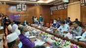 ট্রাক-কাভার্ডভ্যান মালিক-শ্রমিকদের সঙ্গে বৈঠকে স্বরাষ্ট্রমন্ত্রী