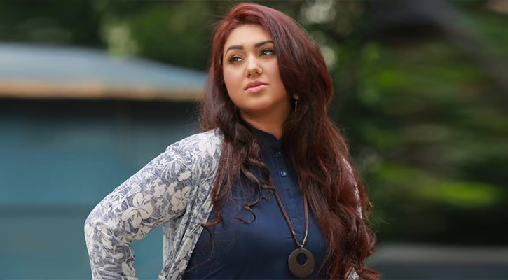 জন্মদিনে মাকে মিস করছেন অপু
