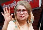 স্বাস্থ্য পরীক্ষার জন্য বিকেলে হাসপাতালে যাবেন খালেদা জিয়া
