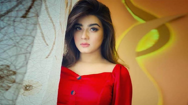 নিজের গোপন তথ্য ফাঁস করলেন মাহি