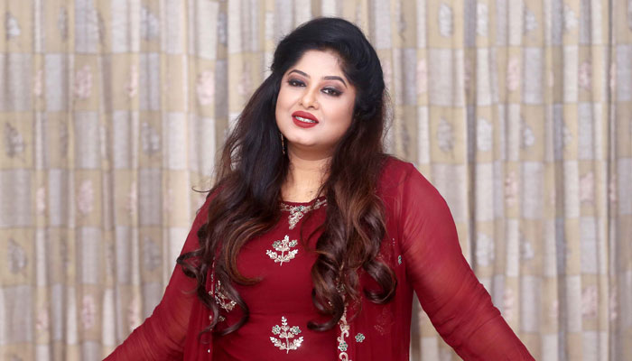 ‘তারা পরম ভালোবাসায় আমাকে আগলে রাখে, এটাই তো বড় প্রাপ্তি’
