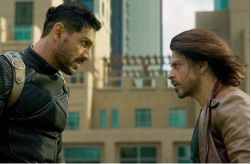 শাহরুখের সঙ্গে যে দৃশ্যে আপত্তি ছিল জনের