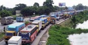 বঙ্গবন্ধু সেতু‌ মহাসড়কে ৮ কিলোমিটার যানজট
