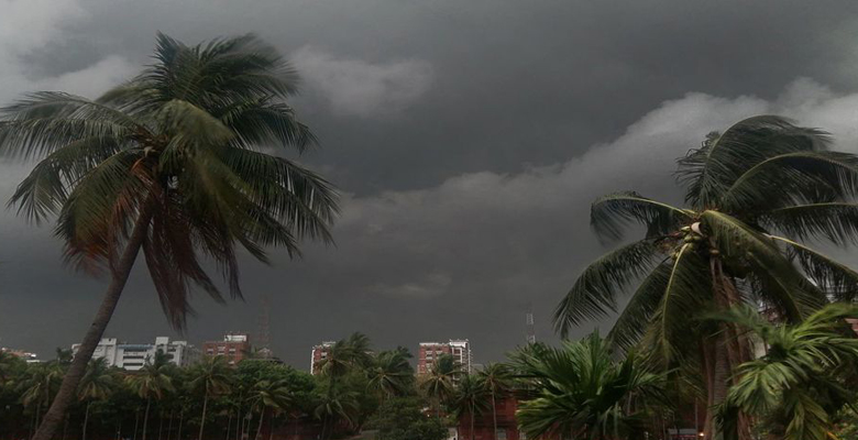 ঢাকাসহ ২০ অঞ্চলে ৬০ কিমি বেগে ঝড়ের আভাস
