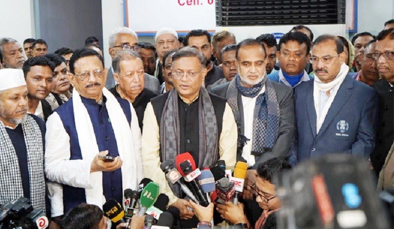 পূর্ব-পশ্চিম সবার সঙ্গে আমাদের সম্পর্ক চমৎকার : পররাষ্ট্রমন্ত্রী
